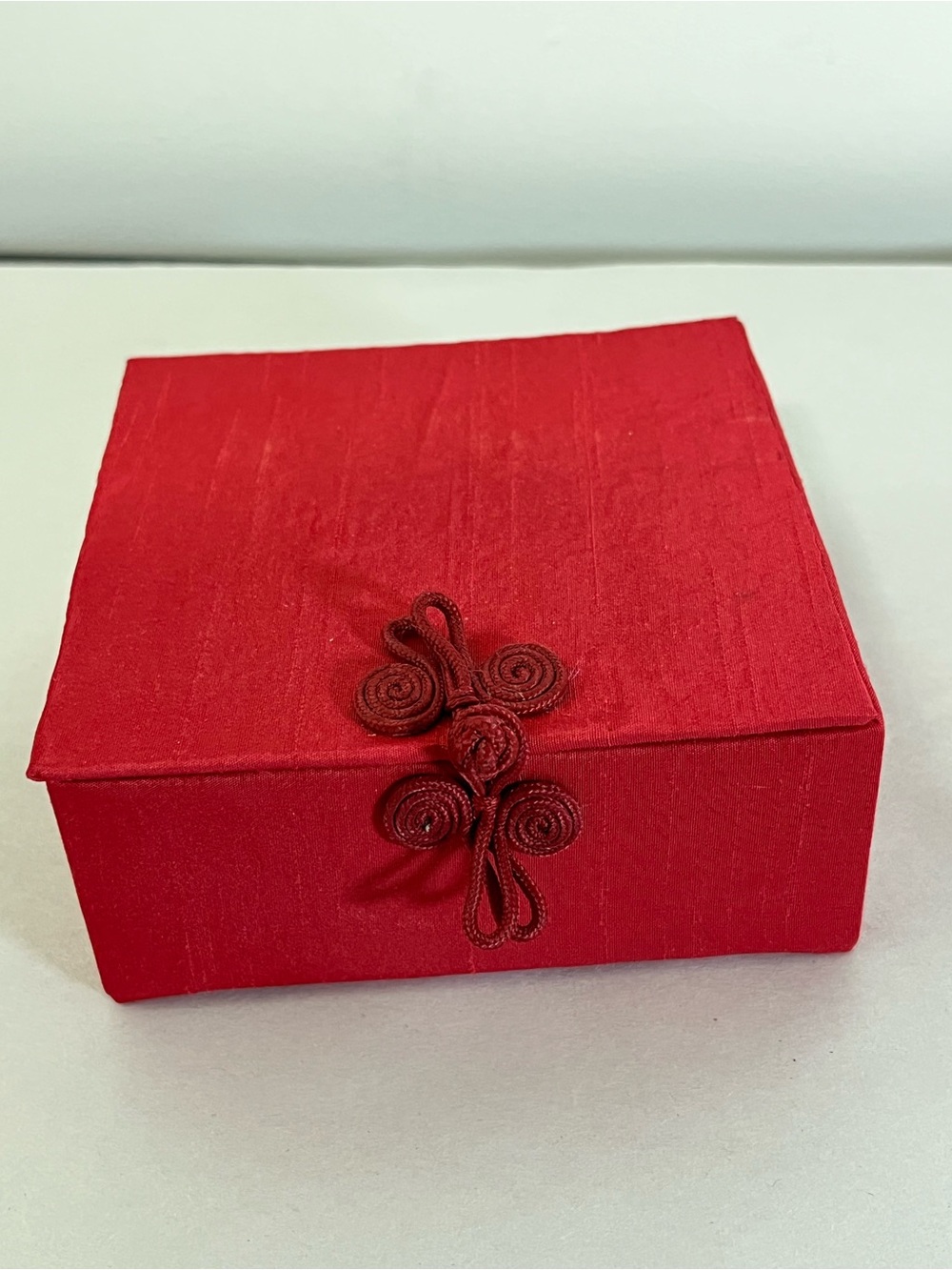 Pier 1 Li Bien Heart-Shaped Joy-Noel Christmas Ornament With Box - 2008 - Picture 12 of 12